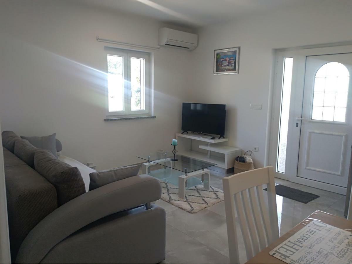 Apartment Ivana Novigrad Istria Exteriér fotografie